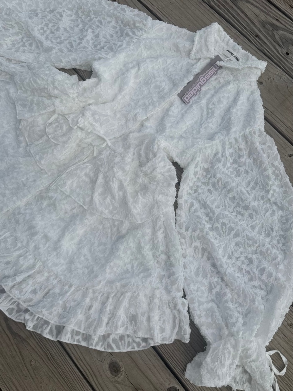 NWT Missguided White Lace Ruffle Tiered Mini Dress Long Balloon Sleeve